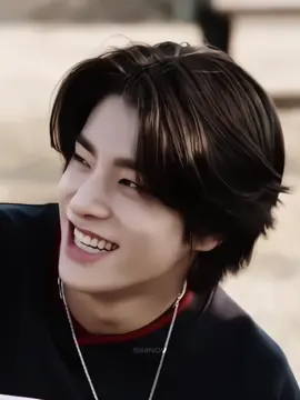 #jake #simjaeyun senyumnya tuh kyk ada manis manisnya.. ib @hatchu_fangirl 