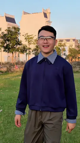 Áo khoác nam nữ thời trang #minhmongmanh #thoitrang #TikTokFashion #macdepmoingay #xuhuong 