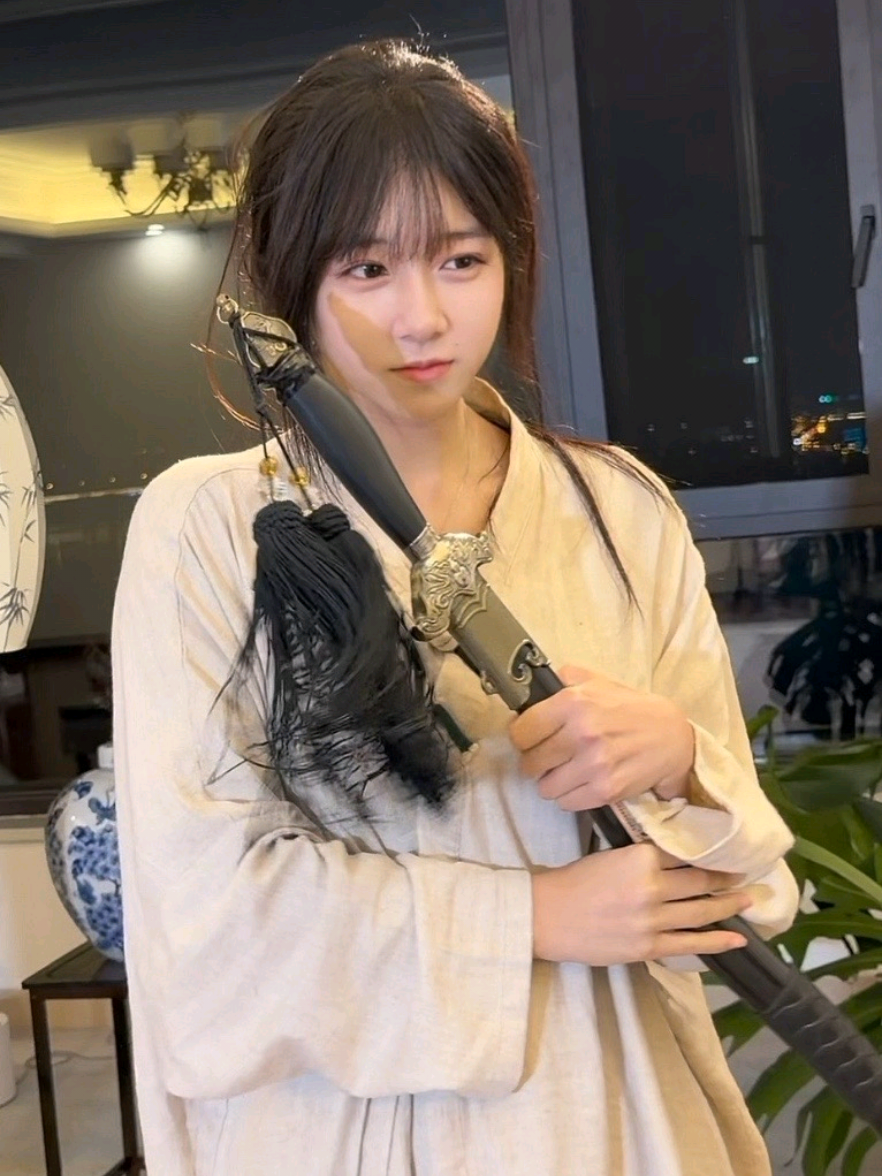 “巾帼不让须眉 傲骨潋滟四方”#王六堡 #剑舞 #运动基础穿搭就不基础 #双11必冲好东西#传统文化