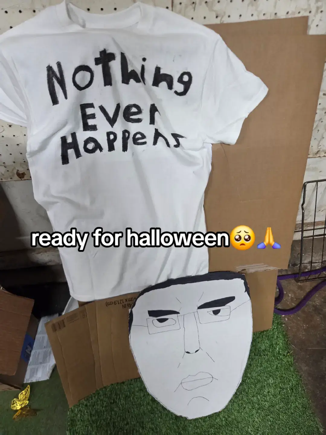 a chud like me wouldnt get invited to a halloween party anyway. datebayo! #chud #soyjak #soy 