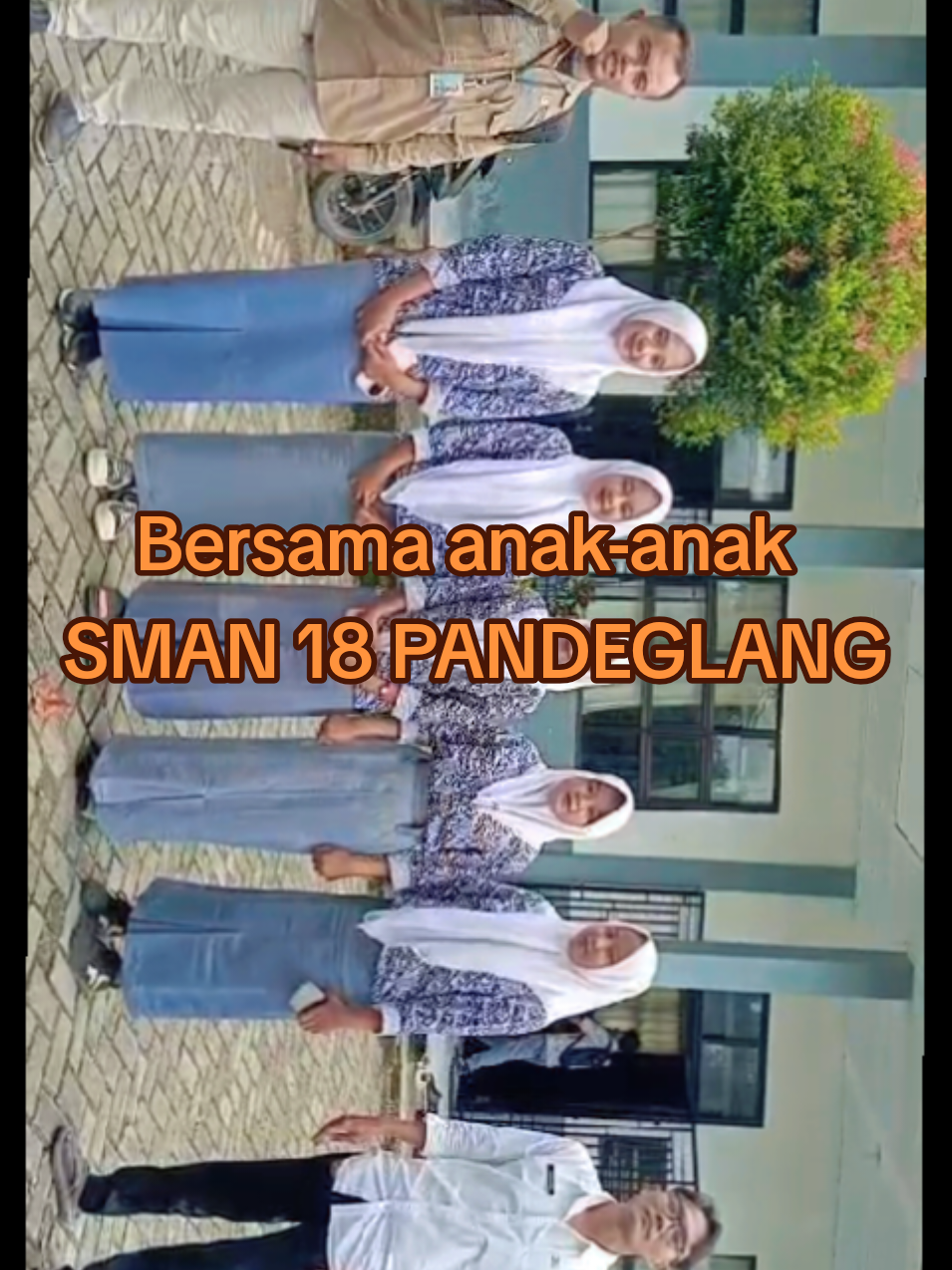 hayo siapa yang merasa siswa di sini, atau alumninya?  #wifi  #sibernet  #cibaliung  #sma18pandeglang  #pandeglang 