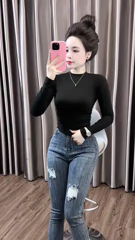 Áo Thun Cổ Tròn Dài Tay Chất C