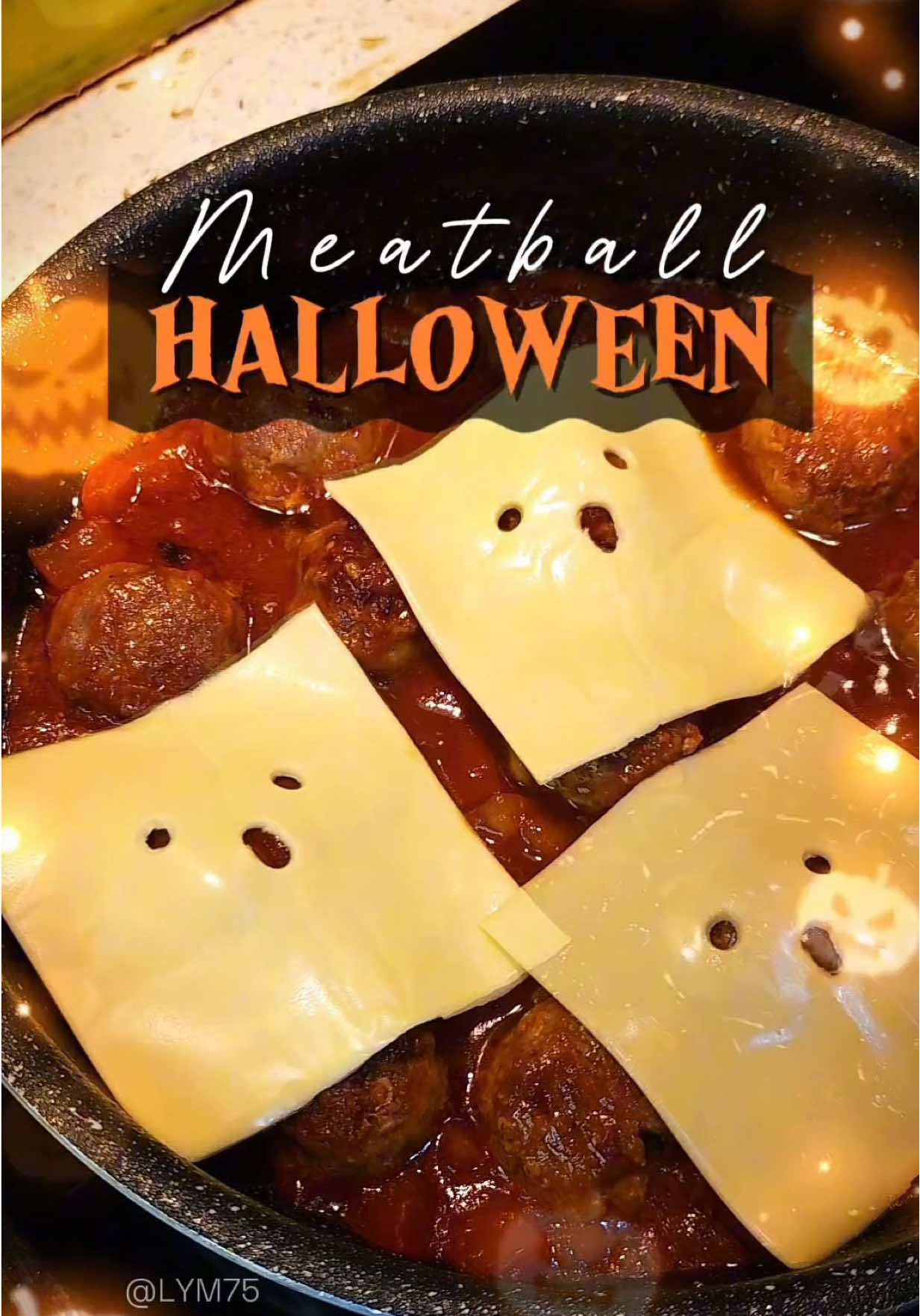 Nhà Đạt chắc chuyên bán bạt :)) #lym75 #nauankechuyen #thitvien #thitviensotcachua #halloween 