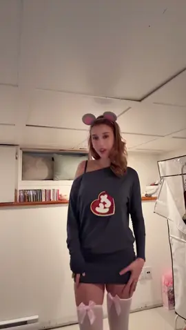 Trying on one of my costumes 😏 #halloweencostume #beanieboos #mouse #meangirls #halloween 