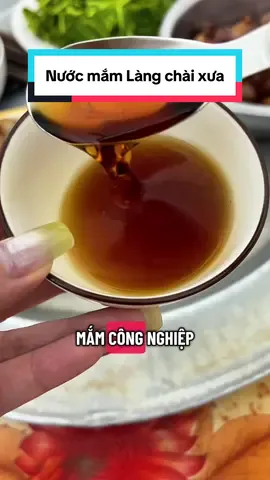 [Tặng 1 nước mắm tôm biển 125ml] Thùng 6 chai nước mắm nhỉ cá cơm than truyền thống Làng Chài Xưa 525ml/chai sánh đặc thịt cá 300 năm truyền thống không chất bảo quản #xuhuong #nuocmam #nuocmamlangchaixua #nuocmamtruyenthong #nuocmamphanthiet 