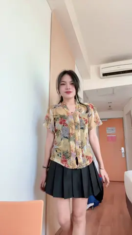 KEBAYA x SKIRT #kebaya #skirt #outfit #fyp #fitcheckgirl 