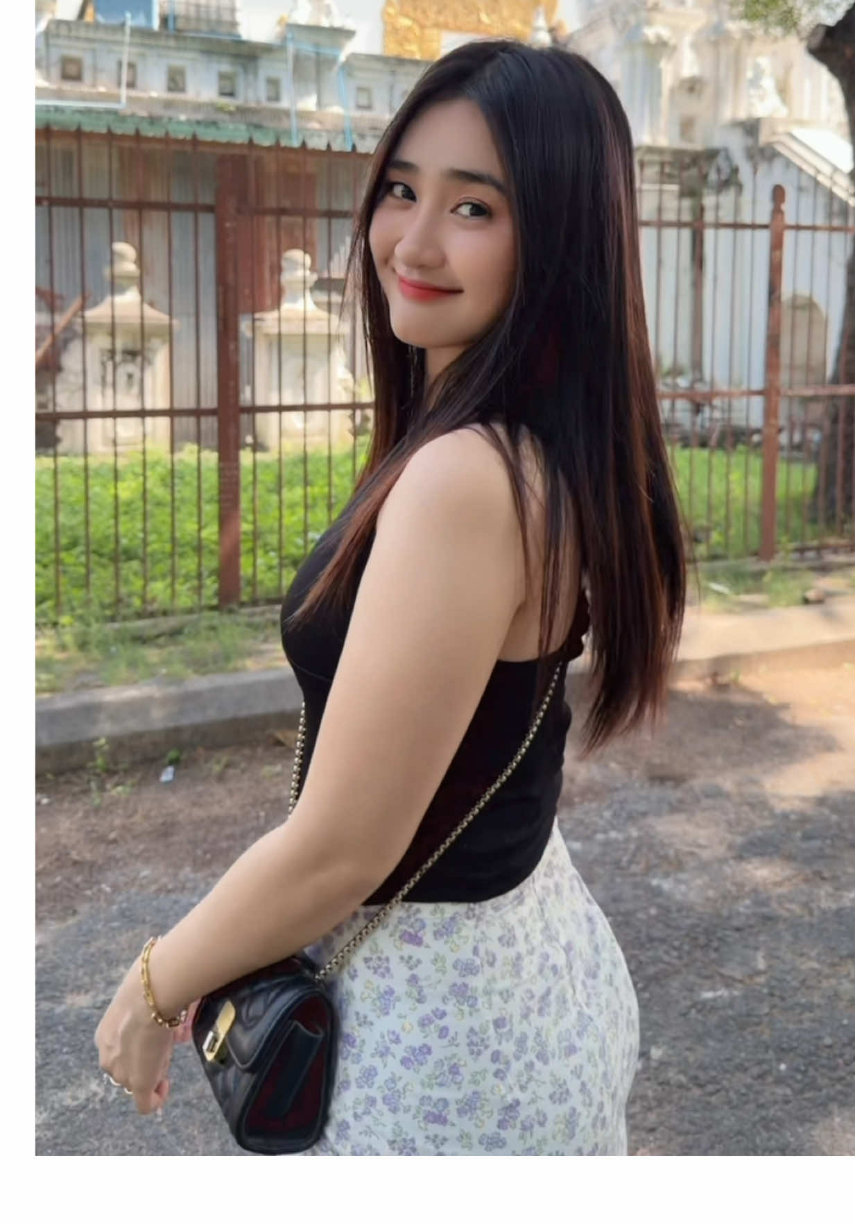 #ချစ်တယ် 😁#fypシ゚ #foryoupage #fyppppppppppppppppppppppp #မြင်ပါများပီးချစ်ကျွမ်းဝင်အောင်လို့🤒🖤 