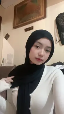 waduh#cewekhijap #calonistri #pulen #cewekmanis #idamanmu 