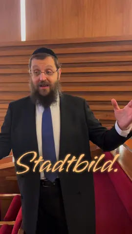 Geh auf die Straße mit deiner Kippa, mit deinem Davidstern – stolz, sichtbar, echt. Sei, wer du bist. Bring Liebe, Freude und Positivität ins Stadtbild #stadtbild  