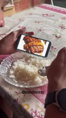 Me eat the money 😂