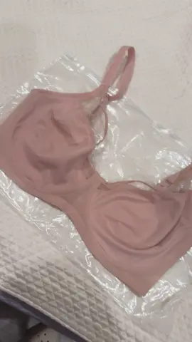 #womenbra #ladiesoftiktok #ladiesfashion #latinacontentcreator #tiktokshop 