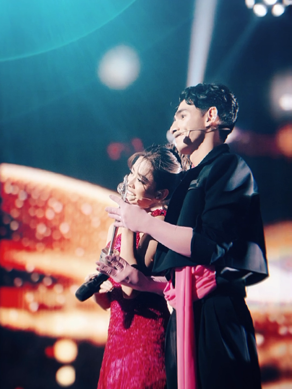 seharusnya foto selucuu ini cukup ga sihh guys, jadi stop ribut hujat sana sini cuma pekara mereka ga fotbar di SA‼️ #agz #harqeel #aqeelacalista #harryvaughan #harrynyaaqeela 