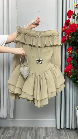 Váy xinh đi tiệc đi dạo phố #vayxinh #vaythietke #vaytrevai #thoitrangnu #fyp 