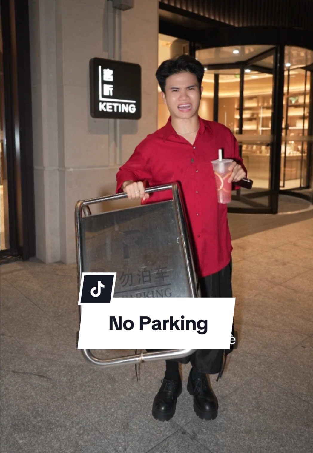 Bảng ghi rõ ràng vậy cũng hỏi #anhmatvuong #amvm 