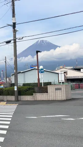 bayangkan kamu kerja di jepang dan selalu liat pemandangan gunung fuji setiap hari #fyp #kenshuseijapan🇮🇩🇯🇵🎌 #berandatiktok #japan #秋のお出かけキャンペーン 