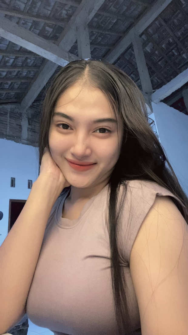 Stop sudah jangan ko atur, kau bukan lagi donatur.  Aseekk bngt lagunya💃🏼