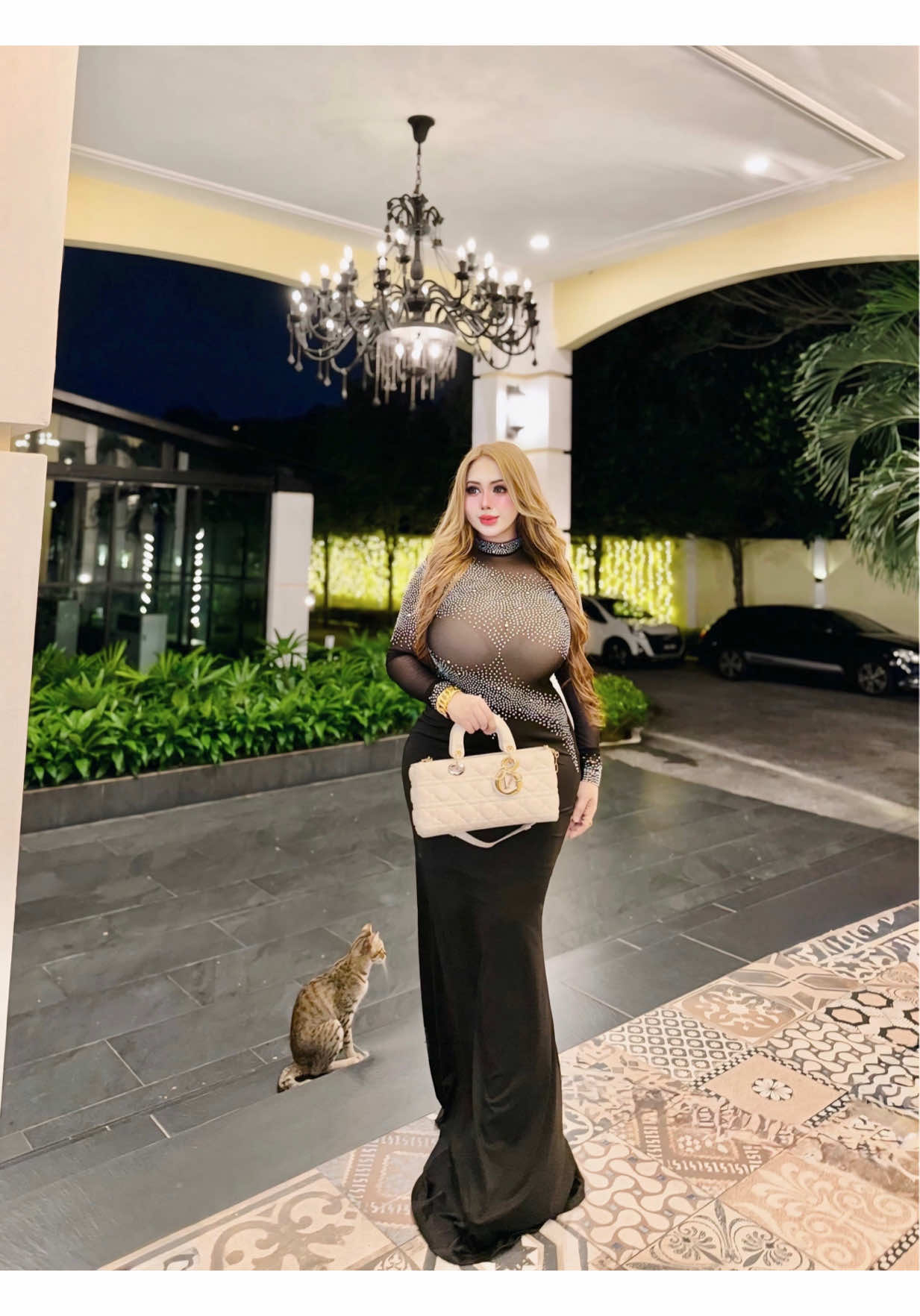 MY FEATHER HAIR EXTENSIONS BY WESLEY HAIR SALON. Plg nebes la klau 360 ni, kitonyo tembam cmne lak 🫣 #zackzainefer #360 #blackdress #chubbygirl 