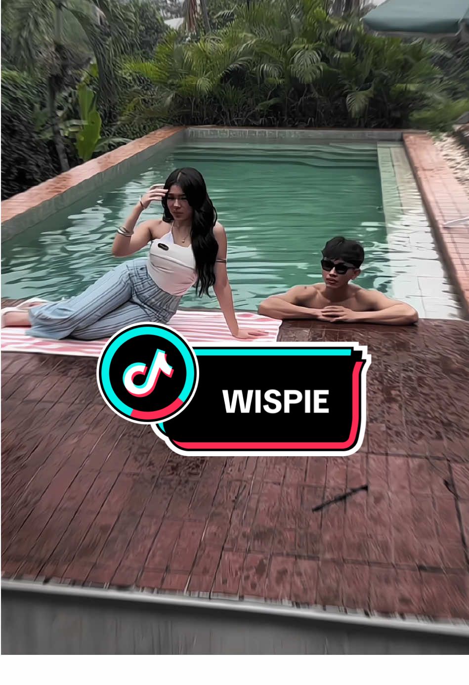 Cakep banget istrinya kang solah kalo lagi pake wispie😍  #davinakaramoy #wispie #cewewispie #kemejawispie 