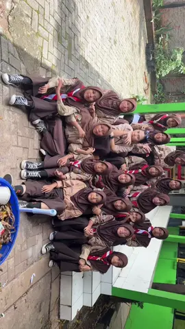 Rehat sedikit bagoyang jari 😌