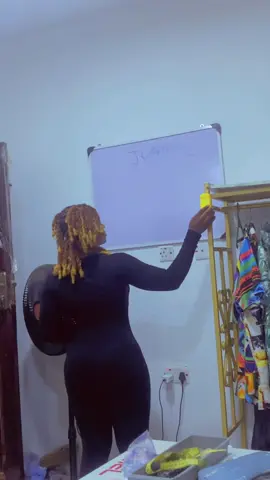 I don’t only sew well ☺️I teach well too🥰bringing up future baddest designers ❤️🥰#fashionacademyinawka #foryoupage #fyp #fashion 