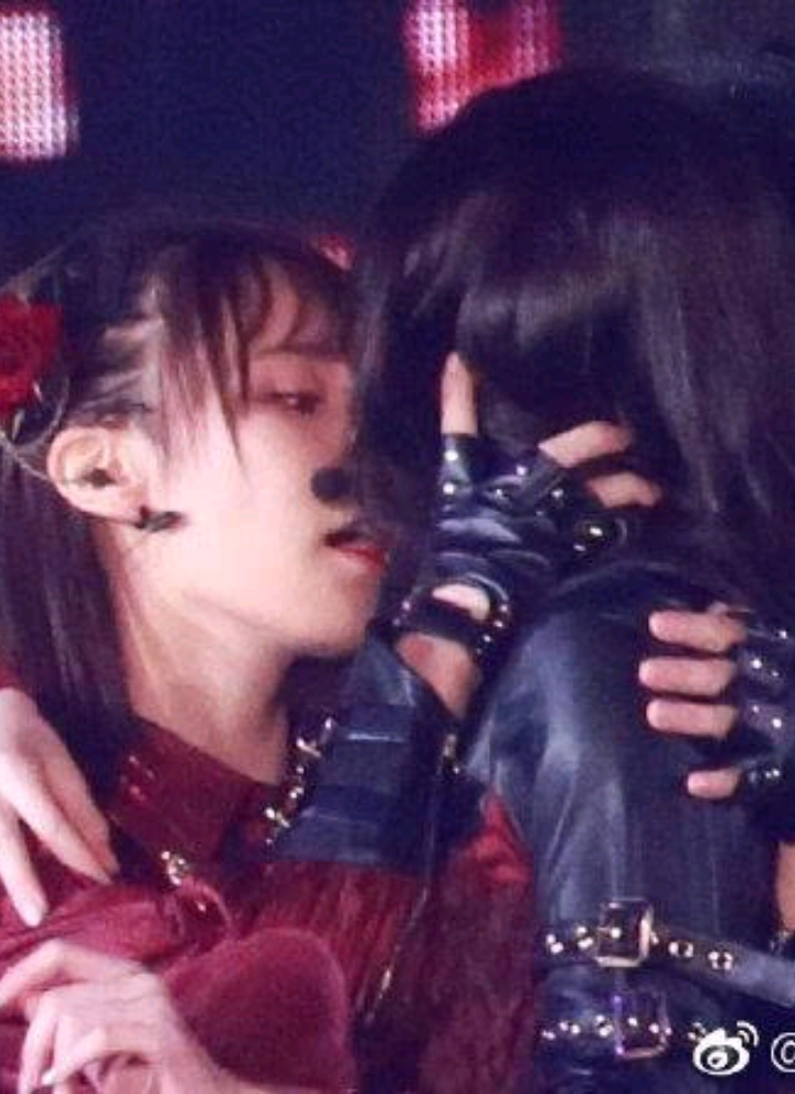 cái lưỡi ck kìa trrrrrr 🫦 #trầnkha #chenke #陈珂 #côngkhaban #trịnhđanny #zhengdanni #郑丹妮 #đảnbaophạn #đảnxác #danke #蛋壳 #sunkhavan 