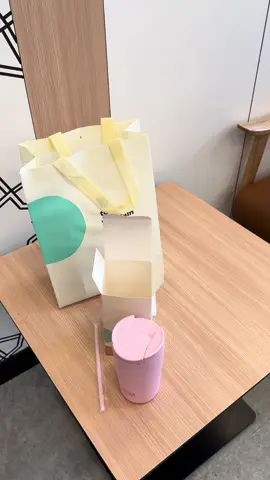 Her favorite color is Pink🌸💗🎀🩰 #مق_هاف_مليون #مق_هاف_مليون_الجديد #مق_هاف_مليون_الوردي #كوب_الوعي #المق_الوردي@Half Million | هاف مليون 