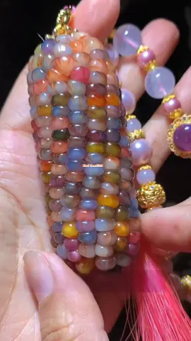 The sound of serenity. This Beaded corn is my ultimate stress-relief tool. #corncart #satisfying #uniqueart #relaxing #naturelovers 