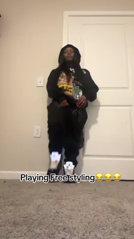 😂😂😂😂 I don’t take shit serious #funny #freestyling #laugh #fyp 
