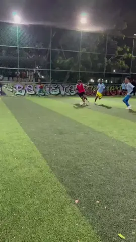 #nairobitiktokers #football #funnyvideos #fypppppppppppppp #MomsofTikTok @MARIKITI FC @ABDURA @Yahyow ☺️❤️ @MOMBASA GOS GOS ⚽️✌️ 