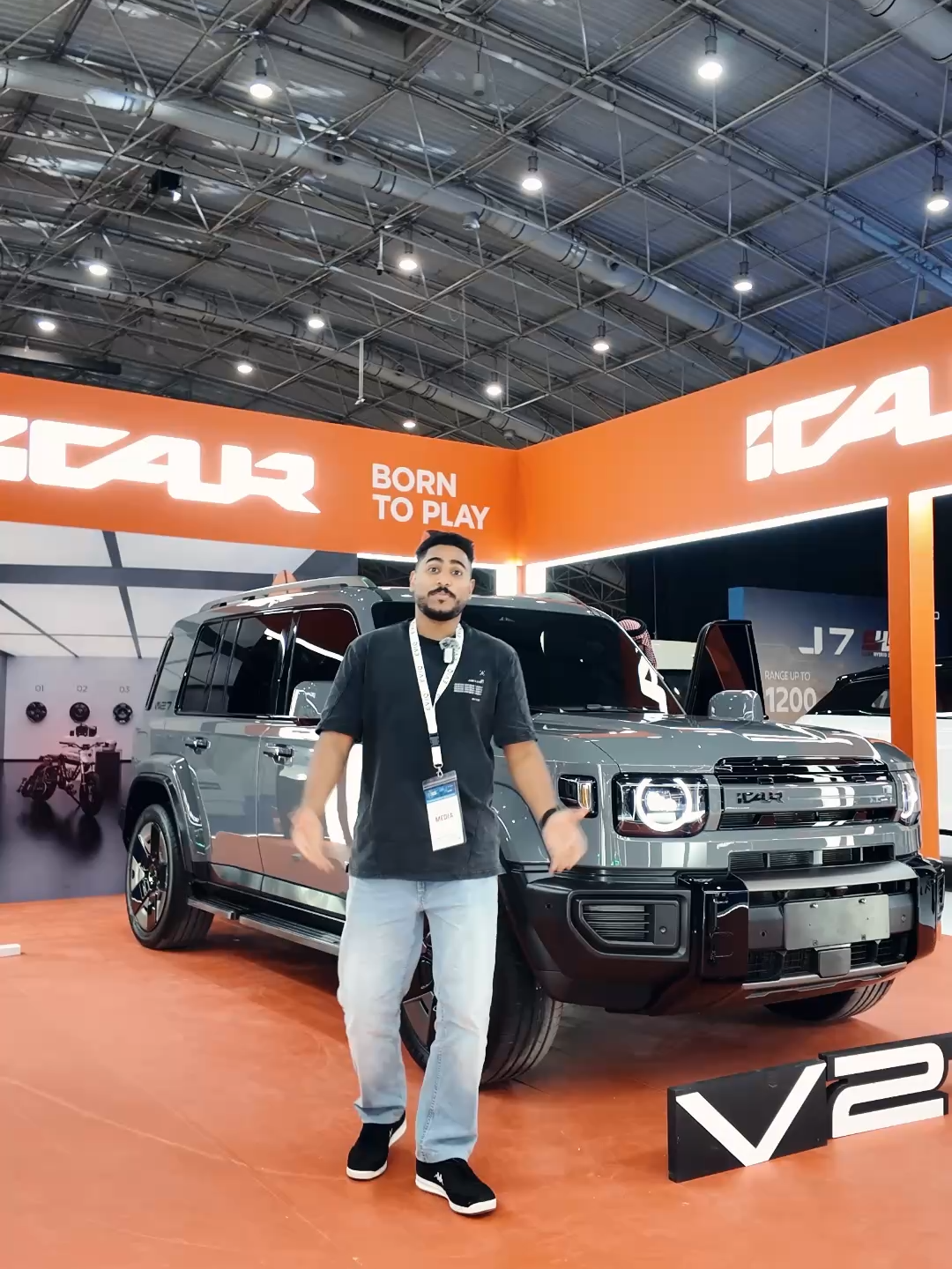 يقولون سيارة بتدخل السوق السعودي بقوة وبدون وكيل !!  تعالوا اعرفوا وش السالفة مع فريق موتري. 💭🔥 @evautoshow #معرض_السيارات_الكهربائية #موتري