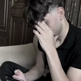 يحلو اشتقنا والله شتقنه  __________________________________________________ #حمود_سيف #ليونيل_ميسي_ساحر_كرة_القدم #برشلونة 