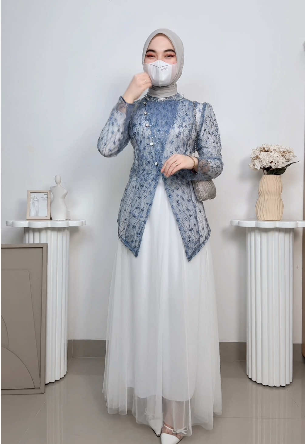 Outer brukat l! Nk 1735, rok tutu no 1336 by @luckyrose_shop Outer brukat janggan buat kondangan lebaran dan acara formal. Size dan warna lengkap #fyp #outerjanggan #outerbrukat