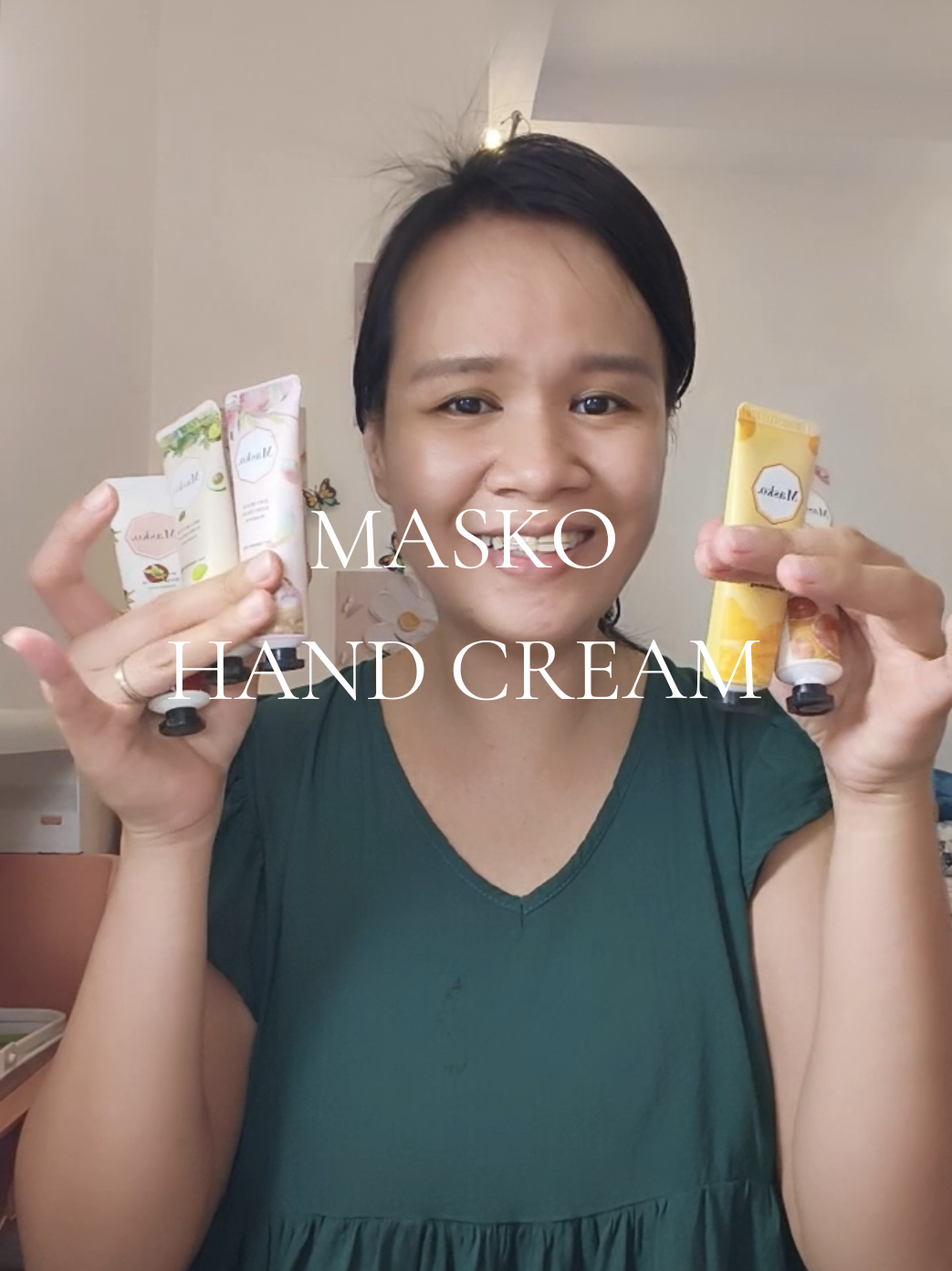 ✨“Ang bango, ang soft, at ang mura?!  Masko Hand Cream Set — perfect sa mga girlies na ayaw ng dry hands!  May 10 scents to choose from — Shea Butter, Green Tea, Apple Mango, at marami pa! 🍑🌸 🖐️ Moisturized na, mabango pa! 💖 #GirlEssentials  #maskohandcream  #handcream #BudgetFinds #tiktokfinds 