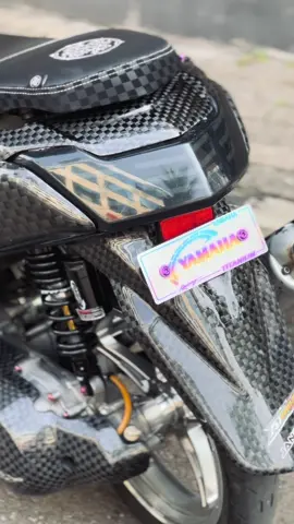 yang hitam ini beda🗿🫵🏻 #nmaxmodifikasi #2dpenthusiast #nmaxold #karbonspreadtow 