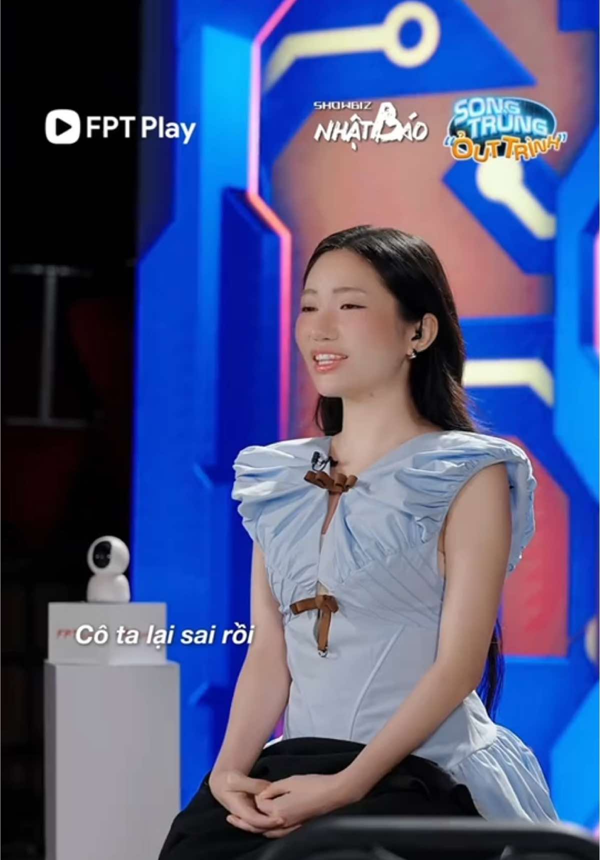Bật mí nhẹ cái hậu trường này nhen 🤣😆 @Orange Official 🍊 @Văn Mai Hương  #ala #ailaai #fptplayshow #xh #tiktokgiaitri 