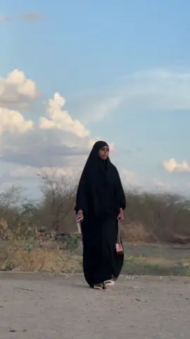 Mid heestan ii qaadoh iskaso dhax sara 😂🫶🏻🤦‍♀️#cupcut 