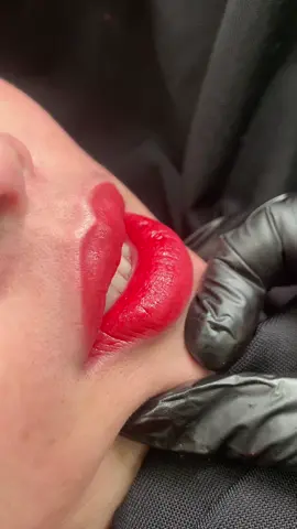 💖 Một lần phun – thay đổi cả thần thái! Tự tin hơn mỗi ngày với đôi môi hồng tự nhiên #khuthammoi #chanmayhairstrokes #chanmayhairstrokes 