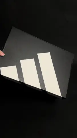 best Evo SL colorway😮‍💨 #sepatumurah #pelarikonten #sepaturunning #adizero #evosl 