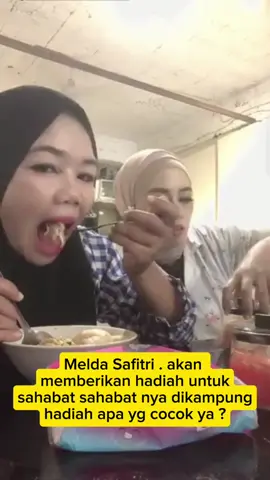 Melda Safitri akan memberikan hadiah kepada sahabat ² dikampung.yang telah mendoakan dirinya ❤️ #meldasafitri #shelkasaukia 