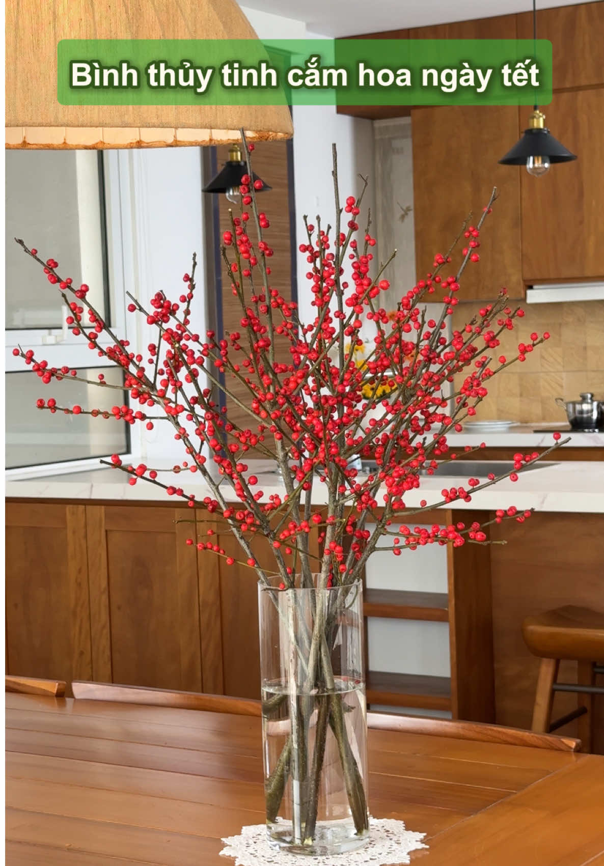Bình hoa thuỷ tinh trụ trong veo thả các loại hoa hay dạng cành thẳng đẹp xinh lung linh, ko riêng gì dịp tết mà dịp nào cũng nên sẵn sàng vài size trong nhà ạ #cắmhoa #xhtiktok #bìnhhoa #bìnhhoathuỷtinh #lọhoađểbàndecor 