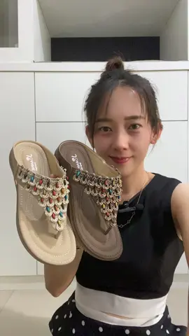 SANDAL STYLISH BUAT SEHARI HARI AJA CAKEPPP