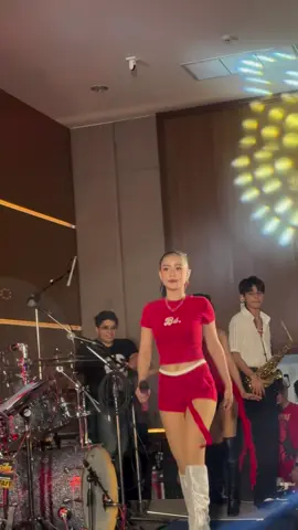 ลําไยไหทองคํา #เพลงดังtiktok #ผู้หญิงกรีดยาง🌿 #ลําไยไหทองคํา #เซรั่มลําไย  #ผู้สาวขาเลาะ 