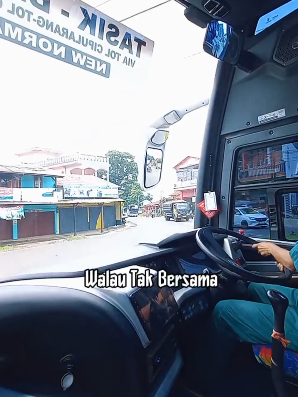 BUS BUDIMAN TASIK CIAWI#CapCut  #bus #jetbus5 #budiman #mercedesbens 