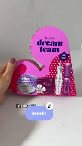 Makes such a lovely Christmas gift #benefit #makeup #giftset #christmasgiftideas #blackfriday  