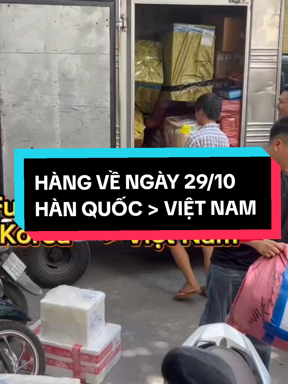 VẬN CHUYỂN HÀNG HÀN - VIỆT😇😇😇 GỬI HÀNG ĐƯỜNG BAY -  NHẬN HÀNG LIỀN TAY ‼ Không còn phải lo lắng khi: 👉 Thuê đơn vị vận chuyển chịu mức giá CAO NGẤT. 👉 Chi phí vận chuyển cao khiến doanh thu và lợi nhuận chẳng được là bao, không đủ vốn để xoay vòng. 👉 Hàng về chậm, không theo dõi được hành trình hàng hóa. 📣 I&J LOGIS - giải pháp vận chuyển giúp rút ngắn thời gian – tối ưu chi phí. ✅ Đội ngũ nhân viên tư vấn nhiệt tình, theo sát đơn hàng của khách 24/7. ✅ Khâu vận hành được kiểm soát chặt chẽ. ✅ Theo dõi cân cước, lịch bay chi tiết. ✅ Hệ thống kho bãi tại cả Hàn Quốc và Việt Nam. 📞 Hotline/Zalo: 034 263 0444 (Ms Thảo), 083 825 9595 (Ms Trang) 📍 Địa chỉ: Hà Nội: Số 1, Ngõ 25 Dịch Vọng Hậu, Quận Cầu Giấy, Hà Nội HCM: Số 17 Sầm Sơn, Phường 4, Quận Tân Bình, HCM Korea: 서울 강서구 공항동 1343-3번지(방화대로6나길 25) #guihanghanviet #vanchuyenhanviet🇰🇷🇻🇳 #xuhuong #shiphanviet 