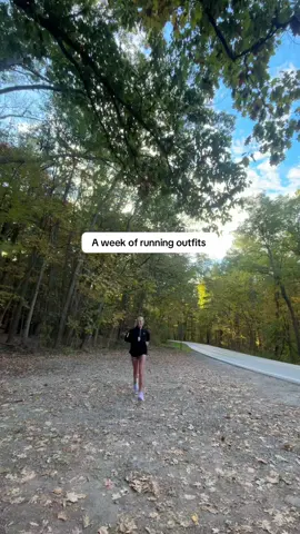 A week of running outfits 🤍🏃🏼‍♀️  Personally love a shorts and crewneck combo 💕 🔗 on my storefront my favs  #runningoutfit #runnerlife #runnergirl #runningmotivation #runningjourney 
