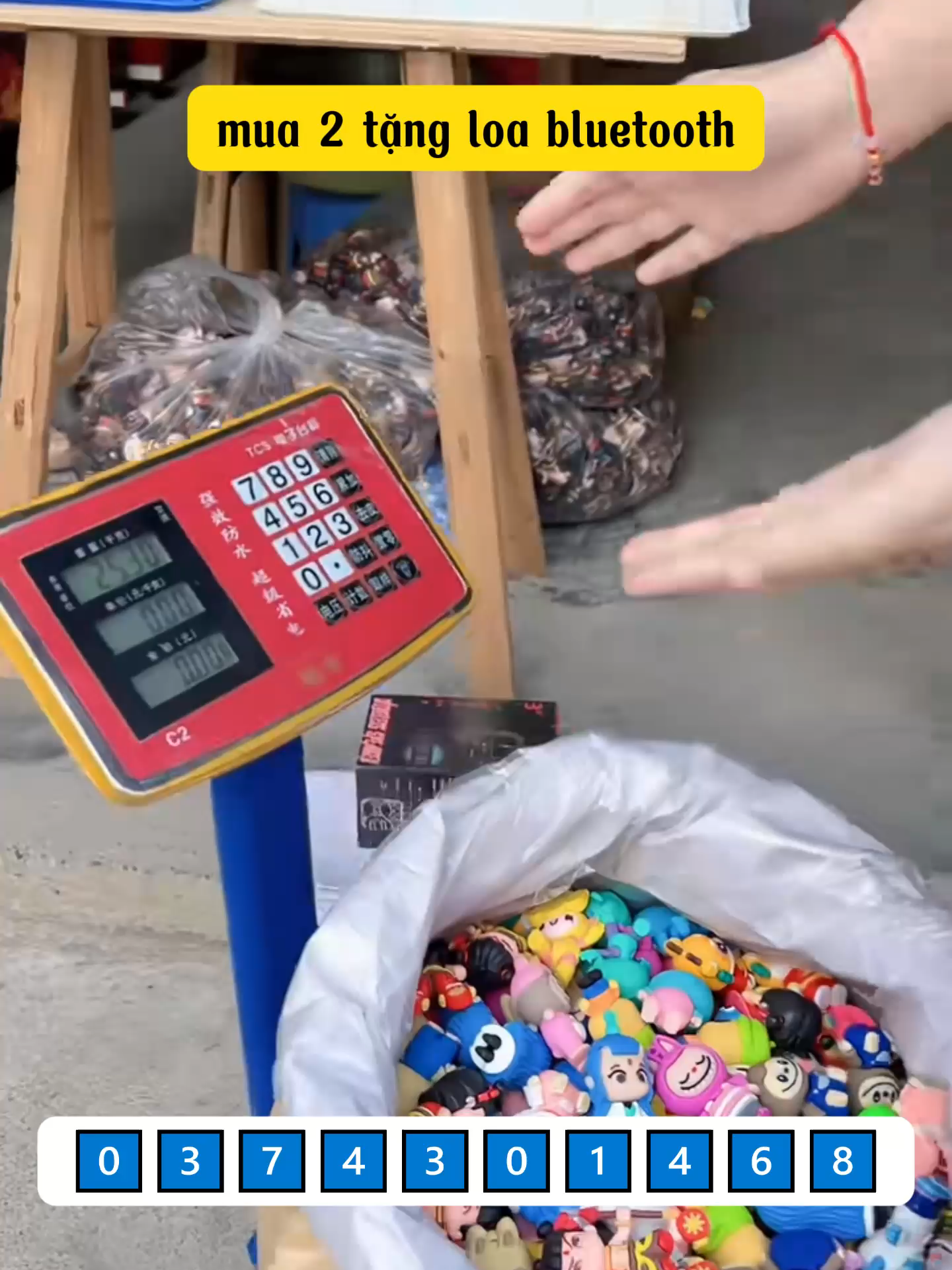 Không cần vốn lớn mới khởi nghiệp. Chỉ cần một bao móc khóa — là có thể bắt đầu hành trình kiếm tiền thật.” #KhoiNghiepCungHiro #PhuKienDeThuong #BanHangOnline