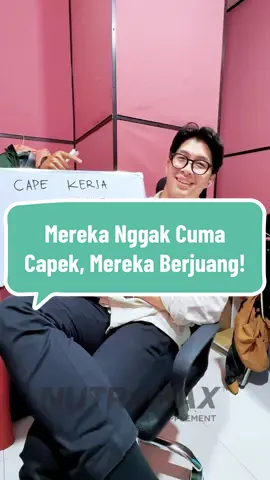 Ada yang kerja buat keluarga, ada yang kerja buat masa depan, dan ada juga yang kerja buat sembuh dari rasa gagal. Apa pun alasannya, semua perjuangan kita tetap berarti. SEMANGAT PARA PEJUANG RUPIAH💪🏻 #Relate #Karyawan #PejuangRupiah #Nutrimax #kerjakeras