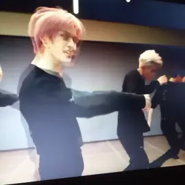 Ini group apasih? baru tau soalnya.☺️ #superm #shinee  #exo #nct #fyppppppppppppppppppppppp 