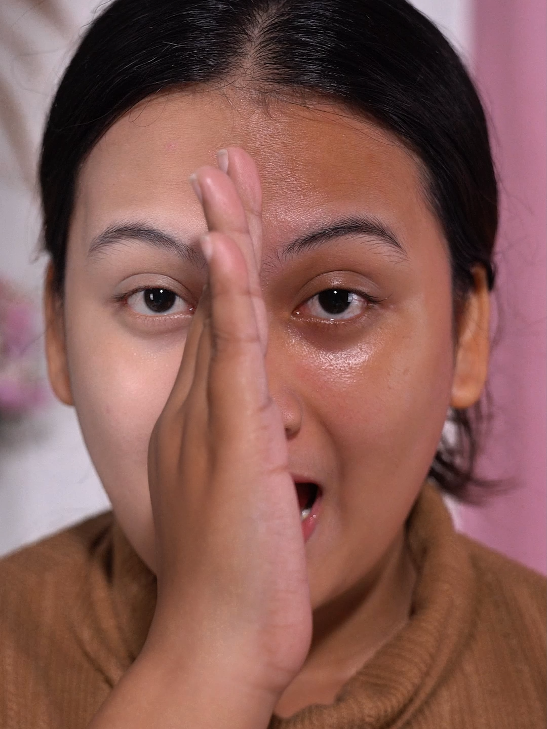 Perface tone up cream bisa untuk wajah, leher, tangan dan seluruh tubuh. - - - Btw jangan tertipu sama produk yang tidak ori & Untuk link OFFICIAL ACCOUNT PERFACE ada di bio ya - #perfacetoneupcream #toneupcream #toneup #cerahnatural #lewatberanda #fyp